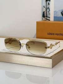 Picture of Louis Vuitton Sunglasses _SKUfw81854676fw